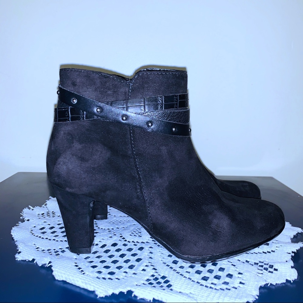 Aerosoles Crystalise Faux Suede Heeled Booties
